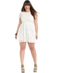 Leave them wanting more with ING's short sleeve plus size dress, featuring a bow cutout at back-- it's super-sweet for the season! Leave them wanting more with ING's short sleeve plus size dress, featuring a bow cutout at back-- it's super-sweet for the season!