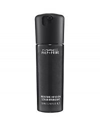A lightweight serum that saturates the skin with a concentrated boost of hydration, making it a unique hybrid between skincare and priming. Gently soothes, revives and replenishes the skin while preparing it for foundation. A lightweight serum that saturates the skin with a concentrated boost of hydration, making it a unique hybrid between skincare and priming. Gently soothes, revives and replenishes the skin while preparing it for foundation.