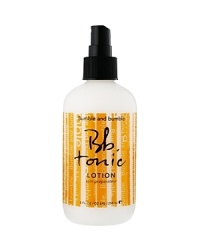 A nutrient-rich detangler and styling primer. For smooth grooming: a rich mix of vitamins, herbs and tea tree oil – tames tangles, refreshes your head, feeds your hair, and soothes your scalp. Inspired by old school barbers' elixirs and created with our male clients in mind.Usage: Spray on damp or dry hair. Make sure it reaches the scalp, (you'll feel it tingle) then comb through and style. Layer under Thickening Hairspray for the ultimate blow dry.Product Recipe: 1. Layer Tonic under Styling Lotion for soft hold and manageability. 2. Layer Sumotech on top of Tonic Lotion for a modern matte finish with separation and flexible hold. A nutrient-rich detangler and styling primer. For smooth grooming: a rich mix of vitamins, herbs and tea tree oil – tames tangles, refreshes your head, feeds your hair, and soothes your scalp. Inspired by old school barbers' elixirs and created with our male clients in mind.Usage: Spray on damp or dry hair. Make sure it reaches the scalp, (you'll feel it tingle) then comb through and style. Layer under Thickening Hairspray for the ultimate blow dry.Product Recipe: 1. Layer Tonic under Styling Lotion for soft hold and manageability. 2. Layer Sumotech on top of Tonic Lotion for a modern matte finish with separation and flexible hold.