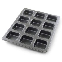 Calphalon Classic Bakeware Dessert Bar Pan Calphalon Classic Bakeware Dessert Bar Pan