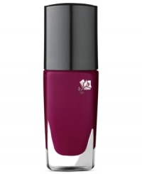 Vernis in Love is a high potency nail laquer perfectly themed to compliment every woman's mood and style. With ultimate brillance, intense color, and a mistake-free application, your nails will love the lasting shine and pop of color that stays put for days. Inspired by Tresor Midnight Rose and the majestic hue of purple, Midnight Roses- Lancôme's Fall 2012 Color Collection- evokes mischievous femininity and glamour. Limited edition shade 453 Infusion de Prune and topcoat 030 Givre Magique are the perfect finish for any of the Midnight Roses -inspired looks. Vernis in Love is a high potency nail laquer perfectly themed to compliment every woman's mood and style. With ultimate brillance, intense color, and a mistake-free application, your nails will love the lasting shine and pop of color that stays put for days. Inspired by Tresor Midnight Rose and the majestic hue of purple, Midnight Roses- Lancôme's Fall 2012 Color Collection- evokes mischievous femininity and glamour. Limited edition shade 453 Infusion de Prune and topcoat 030 Givre Magique are the perfect finish for any of the Midnight Roses -inspired looks.