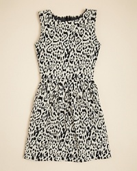 A beautifully rendered fit-and-flare dress, rendered in soft jacquard animal print for a modern romantic look that stands out from the crowd. A beautifully rendered fit-and-flare dress, rendered in soft jacquard animal print for a modern romantic look that stands out from the crowd.
