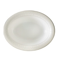 Like icing on a wedding cake, the Ballet Icing Collection elicits both awe and admiration as it captures the graceful elements and sweeping orchestrations of dance. The delicate piping of the pattern evokes the craft of a master cake decorator forming circular spirals in white on our newest fine bone china patterns. Like icing on a wedding cake, the Ballet Icing Collection elicits both awe and admiration as it captures the graceful elements and sweeping orchestrations of dance. The delicate piping of the pattern evokes the craft of a master cake decorator forming circular spirals in white on our newest fine bone china patterns.