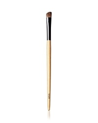 Smudge, shade and contour eye shadows with the powder shadow brush. Natural hair makes it easy to apply color anywhere on your eyelids for a set of peepers that pop. Smudge, shade and contour eye shadows with the powder shadow brush. Natural hair makes it easy to apply color anywhere on your eyelids for a set of peepers that pop.