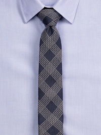 A sartorial finish to your office attire, finely crafted in luxurious patterned silk.About 2½ wideSilkDry cleanImported A sartorial finish to your office attire, finely crafted in luxurious patterned silk.About 2½ wideSilkDry cleanImported