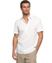 With enough polish to dress up any casual look, this pull over shirt from Perry Ellis is a versatile addition to your warm-weather wardrobe. With enough polish to dress up any casual look, this pull over shirt from Perry Ellis is a versatile addition to your warm-weather wardrobe.