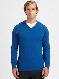A wardrobe staple you'll want to live in all year round, this v-neck pullover is woven in fine cashmere in a modern-fit silhouette that pairs easily with your suiting trousers or your favorite pair of denim.V-neckRibbed knit collar, cuffs and hemCashmereHand washImported A wardrobe staple you'll want to live in all year round, this v-neck pullover is woven in fine cashmere in a modern-fit silhouette that pairs easily with your suiting trousers or your favorite pair of denim.V-neckRibbed knit collar, cuffs and hemCashmereHand washImported