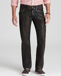 Dark jeans with a straight fit and your favorite sport shirt maximize the cool factor, and the waxed coating adds a little more nighttime flavor so that, no matter what time you arrive to the party, you always show up in style. Dark jeans with a straight fit and your favorite sport shirt maximize the cool factor, and the waxed coating adds a little more nighttime flavor so that, no matter what time you arrive to the party, you always show up in style.