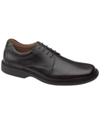 Quiet strength. Boardroom-ready, these Johnston & Murphy oxford men's dress shoes stay cool under pressure. Quiet strength. Boardroom-ready, these Johnston & Murphy oxford men's dress shoes stay cool under pressure.
