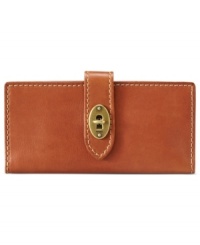 Take an artisan approach to accessorizing with this Austin clutch from Fossil. Featuring rich, unlined leather and iconic key and lock closure, it pairs perfectly with your everyday carryall for a polished, on-the-go style.