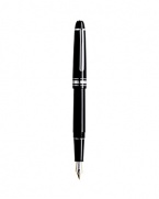 This exceptional writing instrument honors the tradition of fine penmanship with Montblanc's signature artistry.