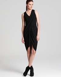 Flaunting all the edgy elements you love, this Helmut Lang dress expresses your truly unique style. Flaunting all the edgy elements you love, this Helmut Lang dress expresses your truly unique style.