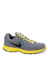 Form meets function with this balanced Nike sneaker, combining a lightweight design with supportive structure and flashy contrast accents. Form meets function with this balanced Nike sneaker, combining a lightweight design with supportive structure and flashy contrast accents.