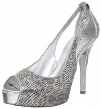 Guess Women's Hondola3 Platform Sandal,Silver,11 M US Guess Women's Hondola3 Platform Sandal,Silver,11 M US