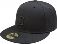 MLB Detroit Tigers Black on Black 59FIFTY Fitted Cap MLB Detroit Tigers Black on Black 59FIFTY Fitted Cap