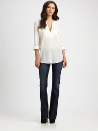 Master classic style with this stretchy denim favorite, defined by a faded finish and elegant flare-leg construction. THE FITMedium rise, about 9½Inseam, about 34THE DETAILSZip flyFive-pocket style98% cotton/2% polyurethaneMachine washMade in USA of imported fabricModel shown is 5'10 (177cm) wearing US size 4. Master classic style with this stretchy denim favorite, defined by a faded finish and elegant flare-leg construction. THE FITMedium rise, about 9½Inseam, about 34THE DETAILSZip flyFive-pocket style98% cotton/2% polyurethaneMachine washMade in USA of imported fabricModel shown is 5'10 (177cm) wearing US size 4.