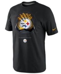 Have a hand in pumping up support for your favorite football team with this Pittsburgh Steelers NFL t-shirt from Nike. Have a hand in pumping up support for your favorite football team with this Pittsburgh Steelers NFL t-shirt from Nike.
