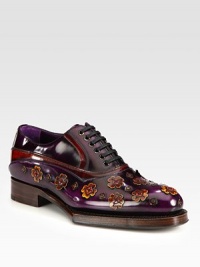Heightened lace-up leather silhouette with a flower appliqué and geometric shapes. Stacked heel, 1 (25mm)Leather upperLeather liningRubber solePadded insoleMade in Italy Heightened lace-up leather silhouette with a flower appliqué and geometric shapes. Stacked heel, 1 (25mm)Leather upperLeather liningRubber solePadded insoleMade in Italy