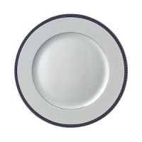 Classically beautiful design sets a flawless, elegant table. Pleasing to a variety of styles and tastes, this collection fits seamlessly into almost any décor. Classically beautiful design sets a flawless, elegant table. Pleasing to a variety of styles and tastes, this collection fits seamlessly into almost any décor.