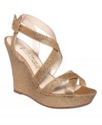 Glitzy glamour. E! Live From the Red Carpet's E0011 evening platform wedges put height and sparkle into your night. Glitzy glamour. E! Live From the Red Carpet's E0011 evening platform wedges put height and sparkle into your night.