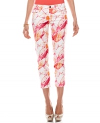 A palm leaf print adds serious pizazz to these skinny jeans by Calvin Klein Jeans. Pair them with chunky platforms for a beach-inspired look made for city streets! A palm leaf print adds serious pizazz to these skinny jeans by Calvin Klein Jeans. Pair them with chunky platforms for a beach-inspired look made for city streets!
