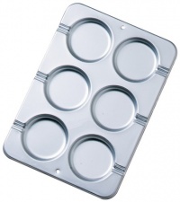 Wilton Round Cookie Treat Pan, 3 1/2 in. Diameter x 1/4 Inch Deep Wilton Round Cookie Treat Pan, 3 1/2 in. Diameter x 1/4 Inch Deep