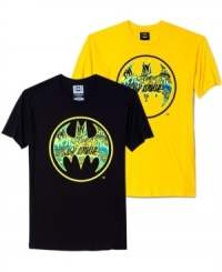 Send the signal that your crew runs this city with this Vandal Signal t-shirt from Ecko Unltd. Send the signal that your crew runs this city with this Vandal Signal t-shirt from Ecko Unltd.