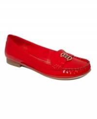 Looking like a million bucks is easy. The Million moccasin flats by Tommy Hilfiger are beautifully sophisticated with their patent finish and logo hardware. Looking like a million bucks is easy. The Million moccasin flats by Tommy Hilfiger are beautifully sophisticated with their patent finish and logo hardware.