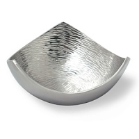 Birch Collection by Simply Designz. Handcrafted and exquisitely hand polished, this long tray is functional yet gives a new look to classic metal serving pieces. Birch Collection by Simply Designz. Handcrafted and exquisitely hand polished, this long tray is functional yet gives a new look to classic metal serving pieces.