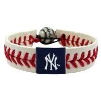 MLB New York Yankees Classic Baseball Bracelet MLB New York Yankees Classic Baseball Bracelet