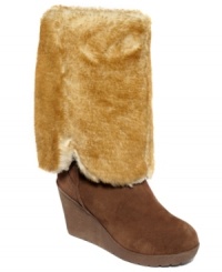 It doesn't get much cozier than this. The Highland boots by Bearpaw feature a fold-over sheepskin and wool-blend lining with buckle and tab accents. It doesn't get much cozier than this. The Highland boots by Bearpaw feature a fold-over sheepskin and wool-blend lining with buckle and tab accents.