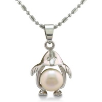Penguin Shaped Freshwater Pearl Pendant Penguin Shaped Freshwater Pearl Pendant