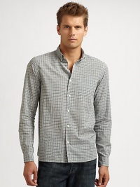 THE LOOKButton-down collarButtonfrontLong sleeves with button cuffsSingle patched chest pocketTHE MATERIALCottonCARE & ORIGINMachine washImported THE LOOKButton-down collarButtonfrontLong sleeves with button cuffsSingle patched chest pocketTHE MATERIALCottonCARE & ORIGINMachine washImported