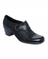 Comfy sophistication. Clarks' Ingalls Divine shooties feature faux wrap detailing with elastic gore around the sides. Comfy sophistication. Clarks' Ingalls Divine shooties feature faux wrap detailing with elastic gore around the sides.