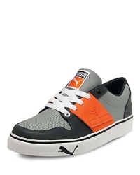 PUMA's skater-style El Ace 2 Jr. keeps a low profile and keeps it cool with perforated panels and a breathable foot lining. PUMA's skater-style El Ace 2 Jr. keeps a low profile and keeps it cool with perforated panels and a breathable foot lining.