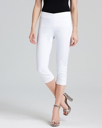 A crisp, clean addition to your denim repertoire, these Miraclebody by Miraclesuit cropped leggings are the perfect partner for sky-high wedges and color-pop pumps. A crisp, clean addition to your denim repertoire, these Miraclebody by Miraclesuit cropped leggings are the perfect partner for sky-high wedges and color-pop pumps.
