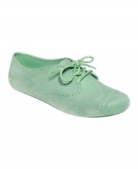 This fall staple gets a summertime makeover, thanks to sweet, light colors. Introduce MEL's Lemon oxford flats into your wardrobe for a fresh look. This fall staple gets a summertime makeover, thanks to sweet, light colors. Introduce MEL's Lemon oxford flats into your wardrobe for a fresh look.