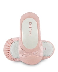 A precious new arrival from Bloch Baby, these tiny leather ballet shoes are adorned with delicate lace overlay on front. A precious new arrival from Bloch Baby, these tiny leather ballet shoes are adorned with delicate lace overlay on front.