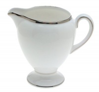Wedgwood Sterling Bone China Creamer Wedgwood Sterling Bone China Creamer