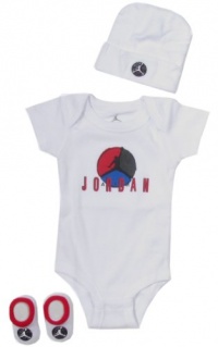 Jordan Baby Clothes Retro Air Jordan VIII Set for Baby Boys and Girls (One Size 0-6 Months) White, 0-6 Months Jordan Baby Clothes Retro Air Jordan VIII Set for Baby Boys and Girls (One Size 0-6 Months) White, 0-6 Months