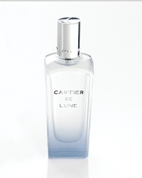 For the first encounter, Cartier creates a moonlight perfume. A perfume which mixes the sparkle of the moon and the softness of flowers. A graceful moment for women. A bouquet of flowers picked in the moonlight. Sparkle: Luminous top notes (pink pepper, juniper berries).Voluptuous: A bunch of white flowers (honeysuckle, wild rose, cyclamen, bindweed, lily of the valley).Softness: Musky and woody base notes. For the first encounter, Cartier creates a moonlight perfume. A perfume which mixes the sparkle of the moon and the softness of flowers. A graceful moment for women. A bouquet of flowers picked in the moonlight. Sparkle: Luminous top notes (pink pepper, juniper berries).Voluptuous: A bunch of white flowers (honeysuckle, wild rose, cyclamen, bindweed, lily of the valley).Softness: Musky and woody base notes.