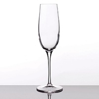 Crescendo stemware and barware is made of SON.hyx. Luigi Bormioli's proprietary glassware is extremely brilliant in color and maintain clarity after thousands of industrial dishwashing cycles. This high quality Italian glassware possesses high durability and strength.