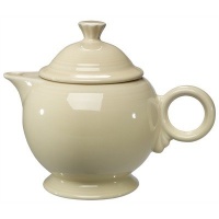 Fiesta 36-Ounce Covered Teapot, Ivory Fiesta 36-Ounce Covered Teapot, Ivory