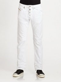 Treated white washed denim, in a slim straight fit for a casual-cool look.Five-pocket styleButton flyInseam, about 30CottonMachine washImported Treated white washed denim, in a slim straight fit for a casual-cool look.Five-pocket styleButton flyInseam, about 30CottonMachine washImported
