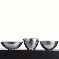 Vera Wang designs are a celebration of luxury in its purest form. Each pattern is a modern expression of sophistication tempered by an intimacy, a familiarity that inspires daily indulgence. Beautiful things are meant to be used, enjoyed - such is the vision of Vera Wang's Silver and Gift Collection. The holloware and gifts reflect a simplicity that encourages the owner to display it, to enjoy it, to live it, and can be mixed wtih a traditional or a modern table setting. Vesta collection made of alternative metal. Vera Wang designs are a celebration of luxury in its purest form. Each pattern is a modern expression of sophistication tempered by an intimacy, a familiarity that inspires daily indulgence. Beautiful things are meant to be used, enjoyed - such is the vision of Vera Wang's Silver and Gift Collection. The holloware and gifts reflect a simplicity that encourages the owner to display it, to enjoy it, to live it, and can be mixed wtih a traditional or a modern table setting. Vesta collection made of alternative metal.