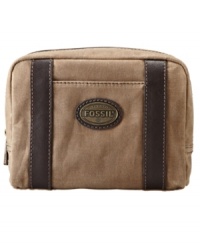 Keep all on your shaving good in this functional and stylish kit from Fossil. Keep all on your shaving good in this functional and stylish kit from Fossil.