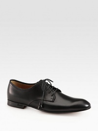 Leather silhouette with tassel laces. Leather upperLeather lining and solePadded insoleMade in Italy Leather silhouette with tassel laces. Leather upperLeather lining and solePadded insoleMade in Italy