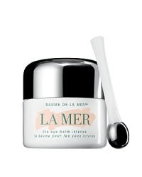 This groundbreaking treatment is the latest secret to ageless eyes.The new Marine De-Puff Ferment™, The Lifting Ferment™, and a potent concentration of The Miracle Broth™, - the seaborne elixir known for its healing energies - penetrate deep within the skin's surface for a remarkable change, while the unique balm texture offers the utmost in comfort.In a short while, the look of puffiness, lines and wrinkles is diminished as clarity is revealed. La Mer's proprietary silver-tipped applicator cools skin on contact to help stimulate microcirculation.Strengthened against future damage, the eye area emerges visibly transformed - infused with a look of vibrancy, life and youth. This groundbreaking treatment is the latest secret to ageless eyes.The new Marine De-Puff Ferment™, The Lifting Ferment™, and a potent concentration of The Miracle Broth™, - the seaborne elixir known for its healing energies - penetrate deep within the skin's surface for a remarkable change, while the unique balm texture offers the utmost in comfort.In a short while, the look of puffiness, lines and wrinkles is diminished as clarity is revealed. La Mer's proprietary silver-tipped applicator cools skin on contact to help stimulate microcirculation.Strengthened against future damage, the eye area emerges visibly transformed - infused with a look of vibrancy, life and youth.