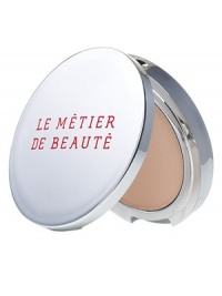 Come as close as you can to perfection. This lightweight powder sets concealer for longer wear and illuminates the under eye area for a radiant, soft powder finish. The unique formula absorbs excess moisture and oils to create a perfect canvas for eye shadow application. Micronized pigments will not settle in fine lines or accentuate shadows. Neutralizes redness, brightens and lightens. Prrovides crease-resistant, long-wearing coverage suitable for all skin types.