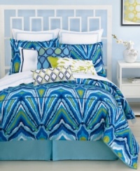Get the complete Trina Turk look for your bed with this Turquoise bedskirt, featuring plush cotton and a center pleated detail for a touch of style. Get the complete Trina Turk look for your bed with this Turquoise bedskirt, featuring plush cotton and a center pleated detail for a touch of style.